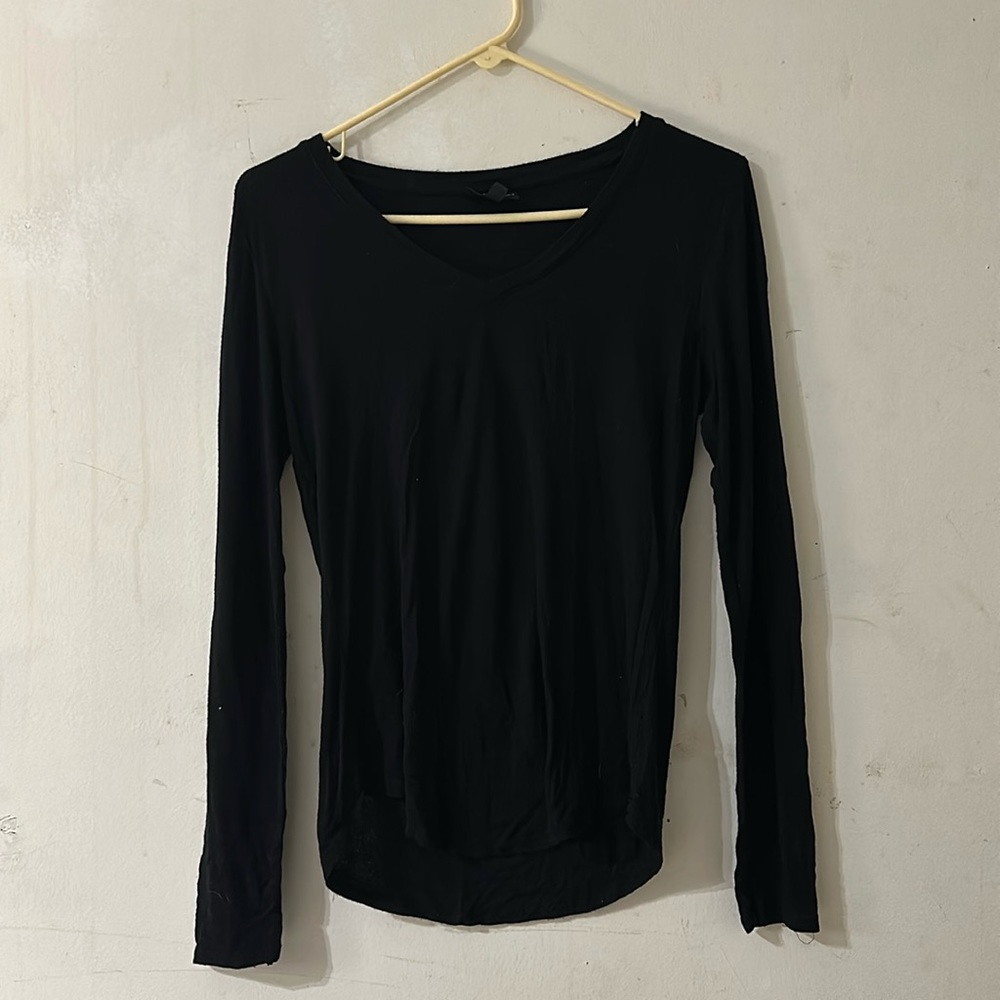 Long Sleeve Apt. 9 black tee